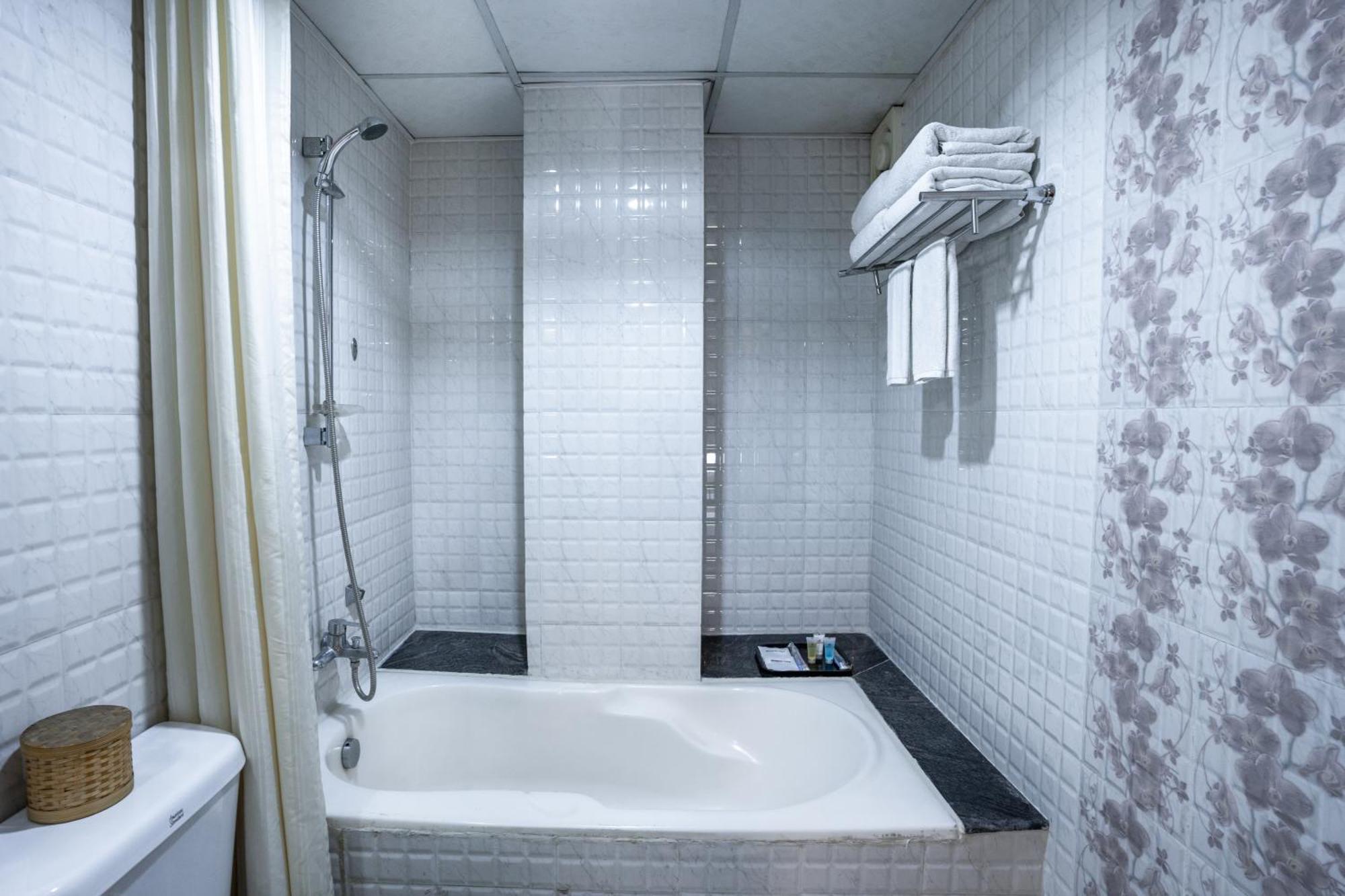The Luxe Inn Boutique Hotel Κατμαντού Εξωτερικό φωτογραφία